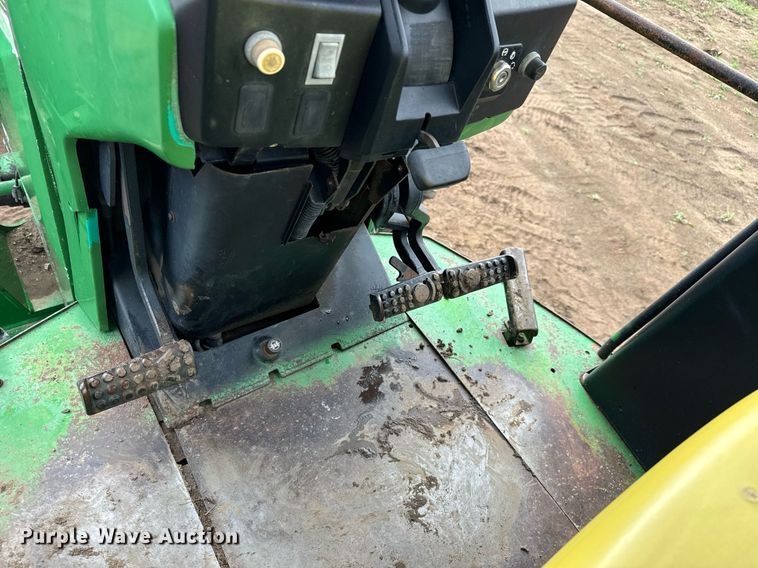 image for item DS7533 1994 John Deere 7800 MFWD tractor