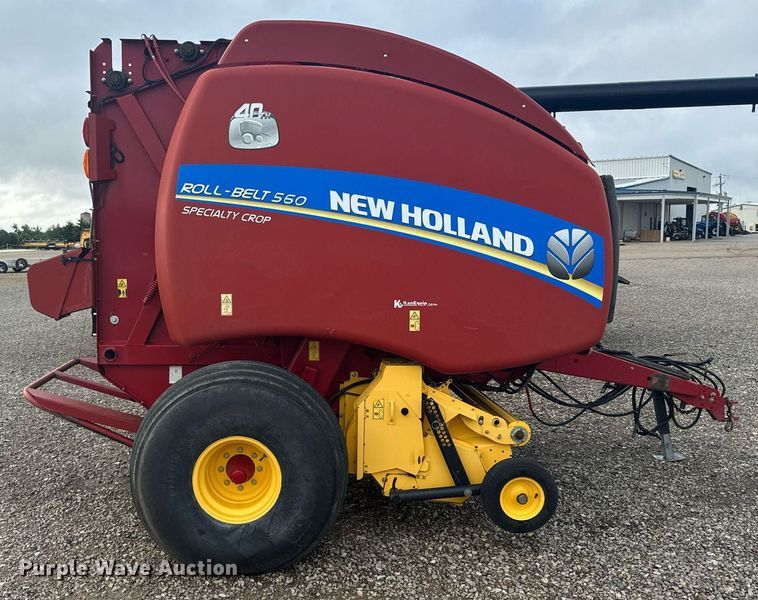 image for item DV2762 2015 New Holland RB560 round baler