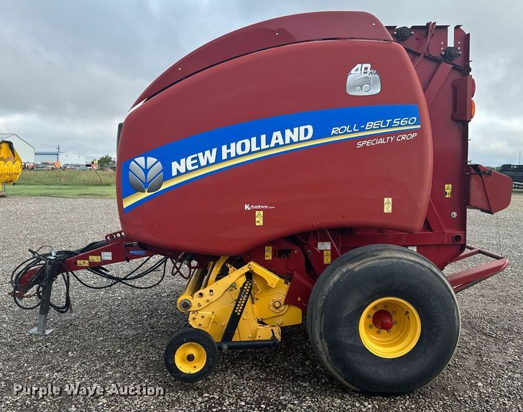 image for item DV2762 2015 New Holland RB560 round baler
