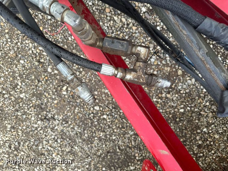 image for item DV2762 2015 New Holland RB560 round baler