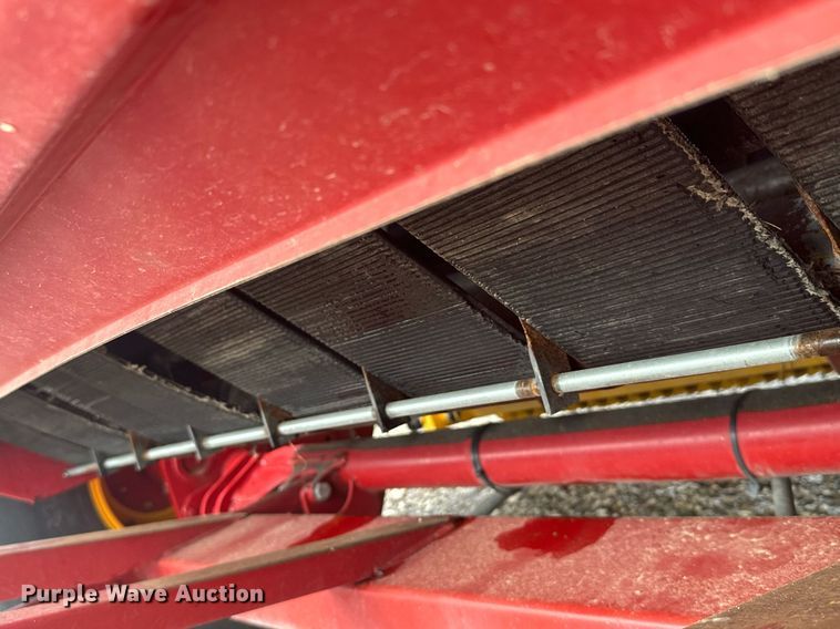 image for item DV2762 2015 New Holland RB560 round baler