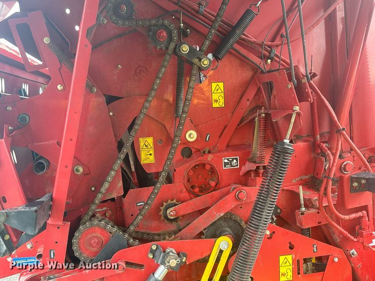 image for item DV2762 2015 New Holland RB560 round baler