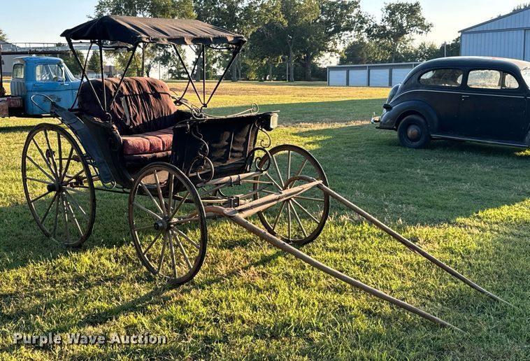 image for item DX0968 Horse drawn carriage