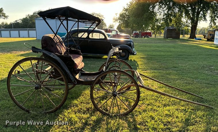 image for item DX0968 Horse drawn carriage
