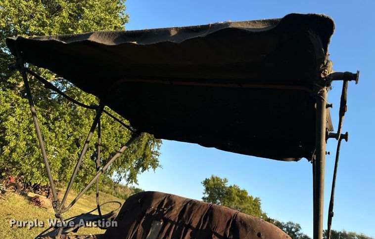 image for item DX0968 Horse drawn carriage