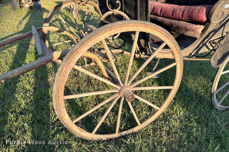 image for item DX0968 Horse drawn carriage