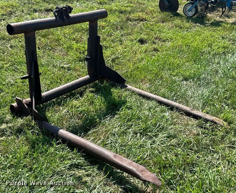 image for item DX1165 Bale spear