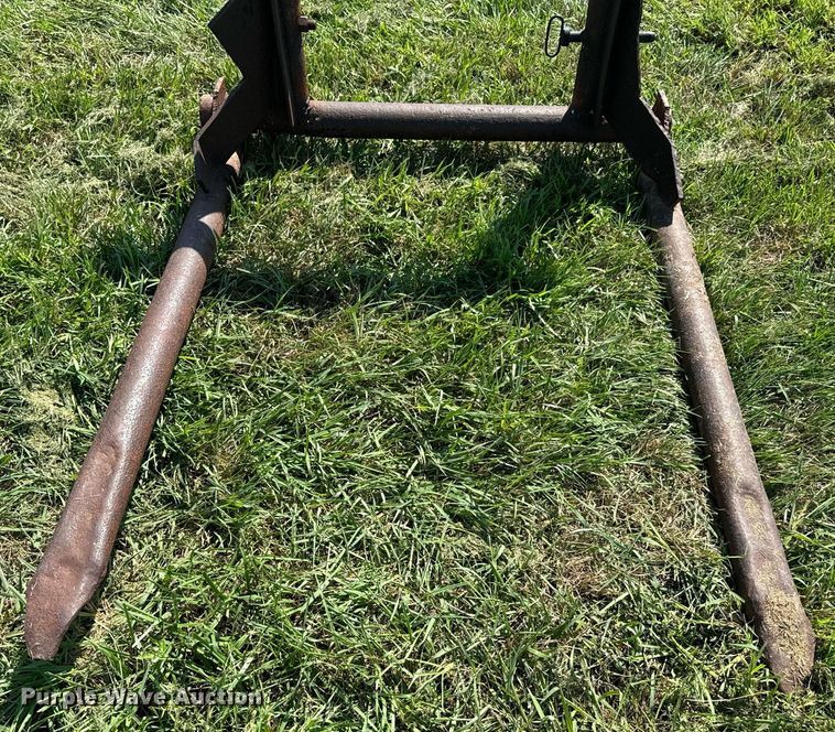 image for item DX1165 Bale spear