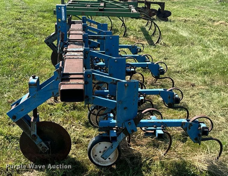 image for item DX1166 field cultivator