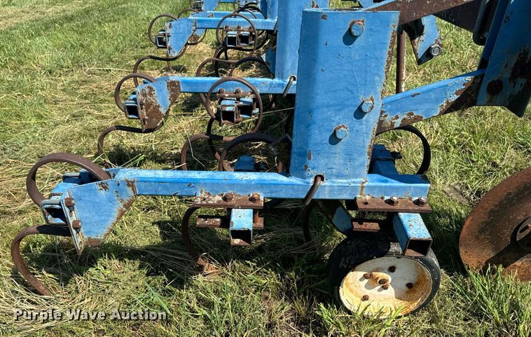 image for item DX1166 field cultivator