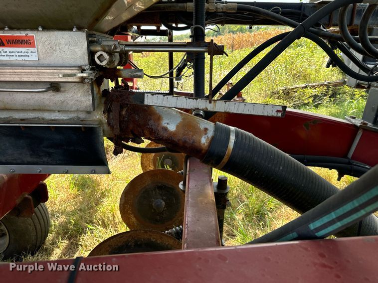 image for item DX1217 Case IH Nutri-Till'r 5310 NH3 applicator