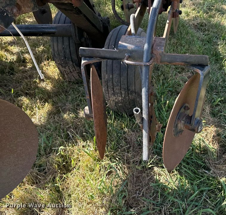 image for item DX1217 Case IH Nutri-Till'r 5310 NH3 applicator