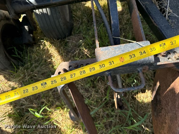 image for item DX1217 Case IH Nutri-Till'r 5310 NH3 applicator