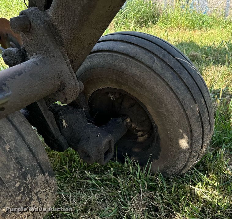 image for item DX1217 Case IH Nutri-Till'r 5310 NH3 applicator