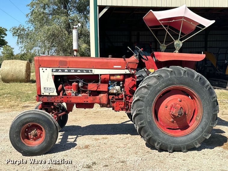 image for item DX1225 McCormick Farmall 656 tractor