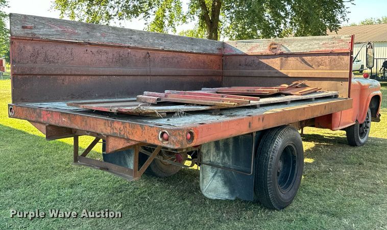 image for item DX1237 1958 Chevrolet 60 Viking grain truck