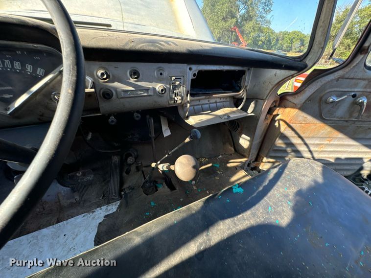 image for item DX1237 1958 Chevrolet 60 Viking grain truck