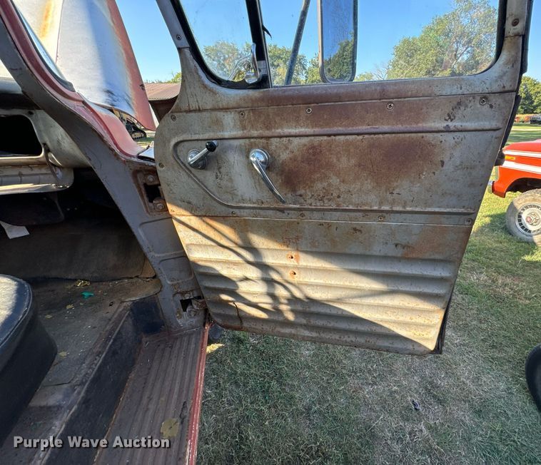 image for item DX1237 1958 Chevrolet 60 Viking grain truck