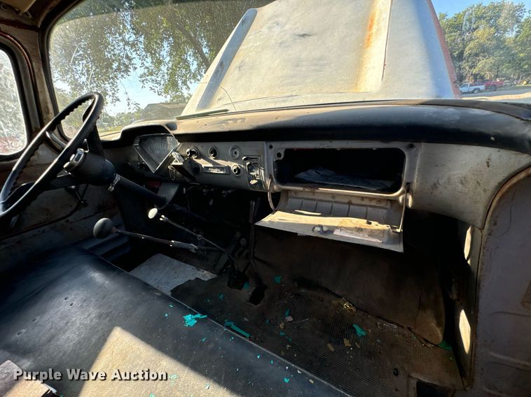 image for item DX1237 1958 Chevrolet 60 Viking grain truck