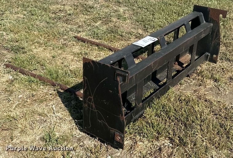 image for item EE7595 Bale spear