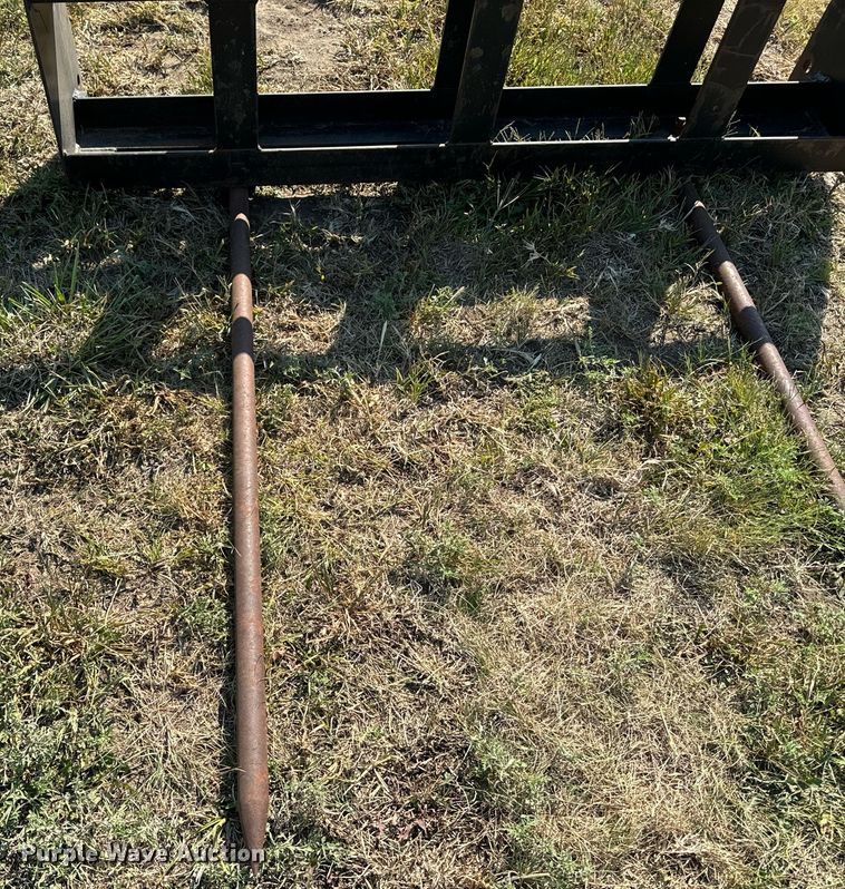 image for item EE7595 Bale spear