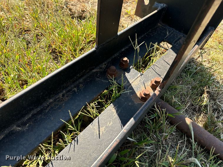 image for item EE7595 Bale spear