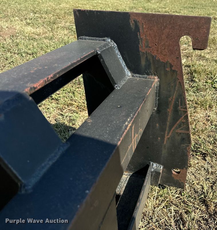 image for item EE7595 Bale spear