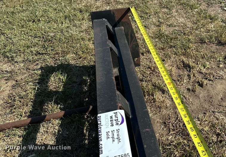 image for item EE7595 Bale spear