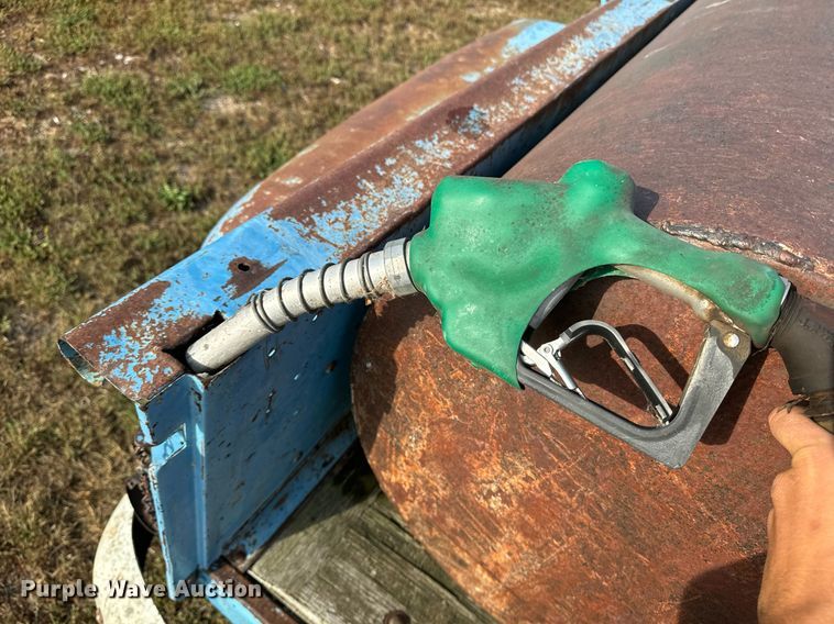 image for item EE7647 Pickup truck bed trailer