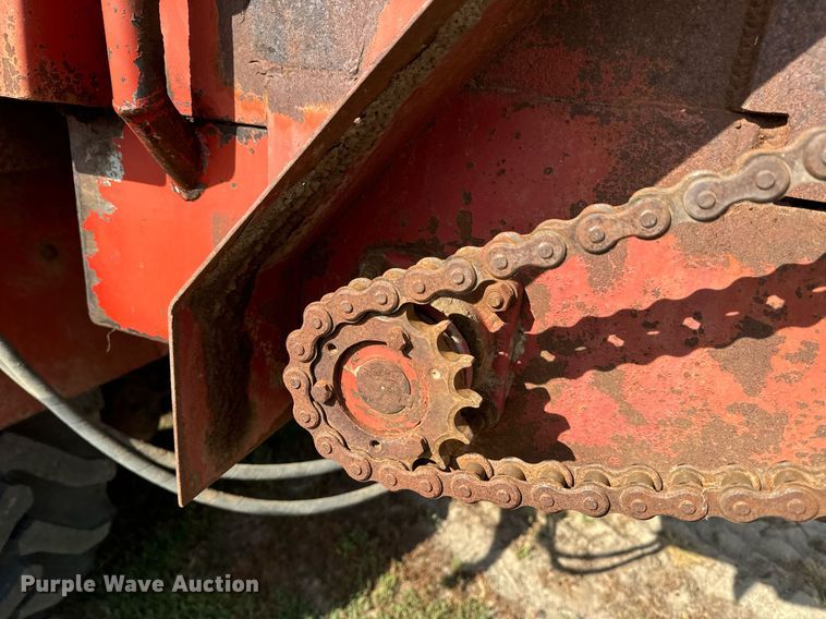 image for item EE7652 1990 International 2554 manure spreader truck