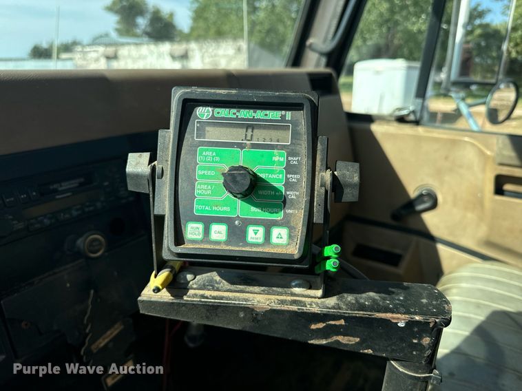 image for item EE7652 1990 International 2554 manure spreader truck