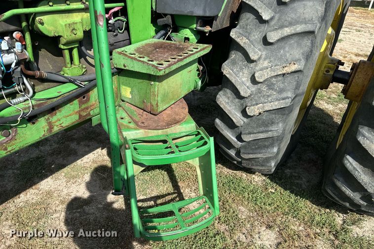 image for item EE7653 1978 John Deere 4440H tractor