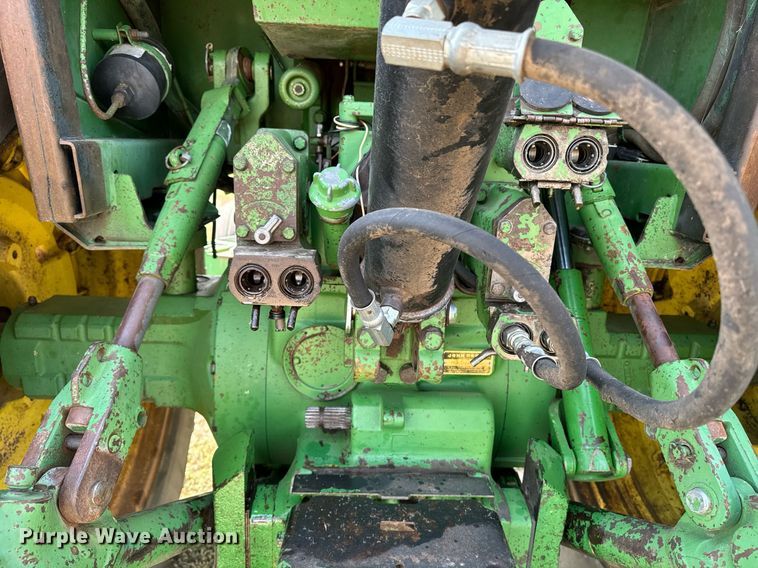 image for item EE7653 1978 John Deere 4440H tractor