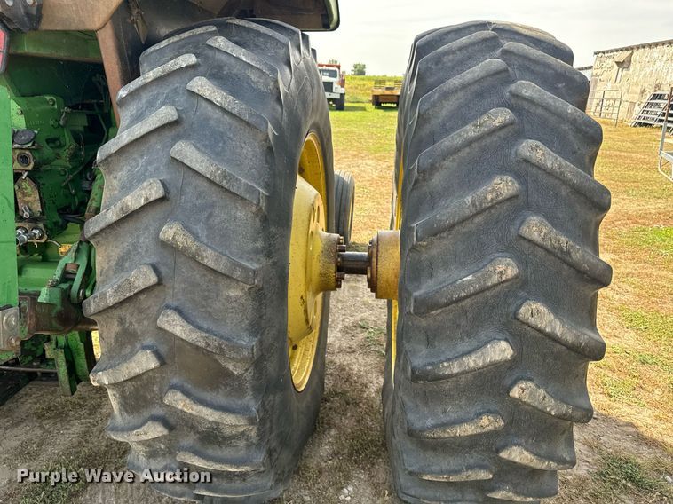 image for item EE7653 1978 John Deere 4440H tractor