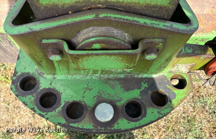 image for item EE7654 John Deere three point blade