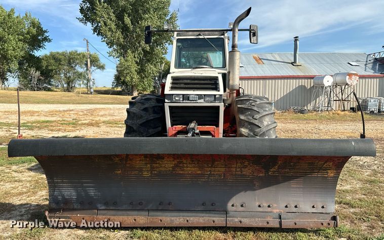 image for item EE7656 1979 Case 4690 4WD tractor