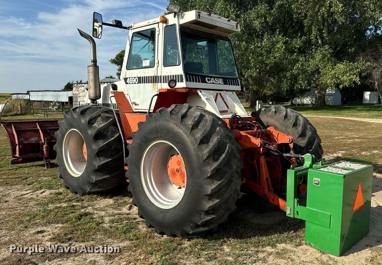 image for item EE7656 1979 Case 4690 4WD tractor
