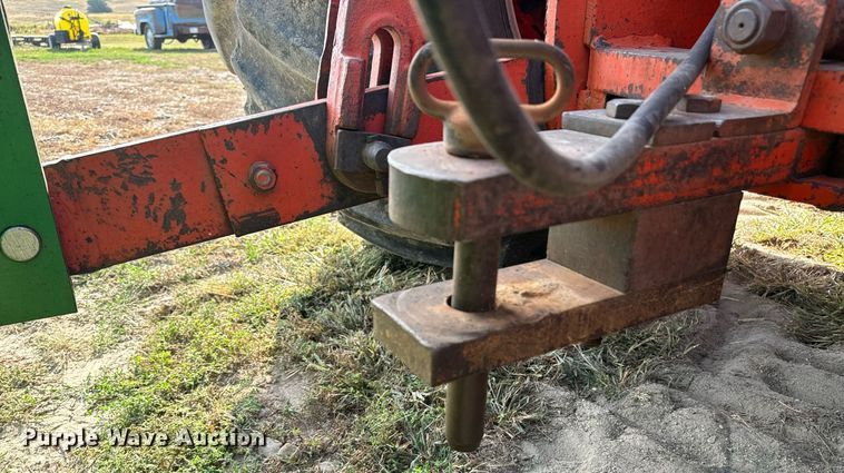 image for item EE7656 1979 Case 4690 4WD tractor