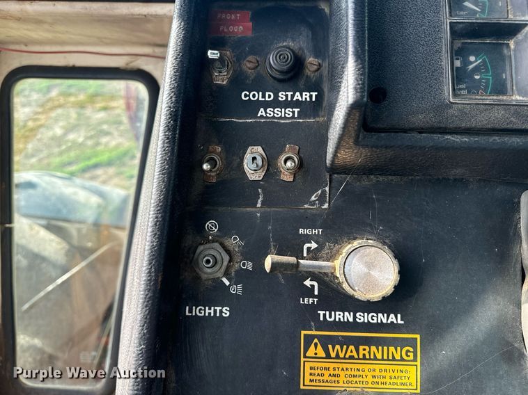 image for item EE7656 1979 Case 4690 4WD tractor