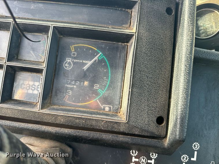 image for item EE7656 1979 Case 4690 4WD tractor