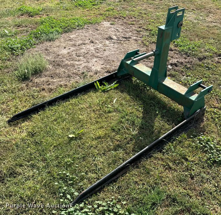 image for item EE7657 Bale spear