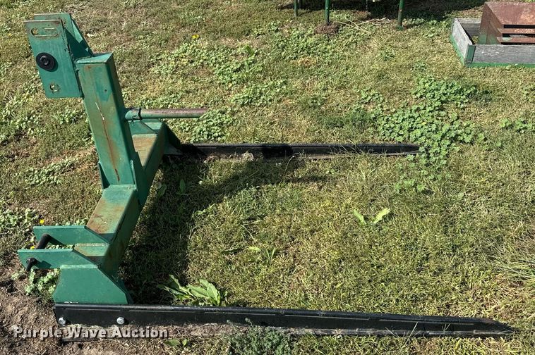 image for item EE7657 Bale spear