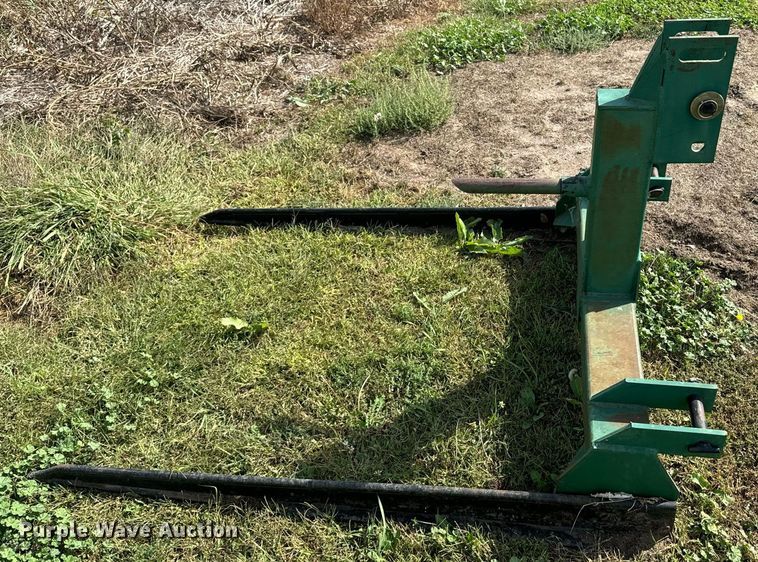 image for item EE7657 Bale spear