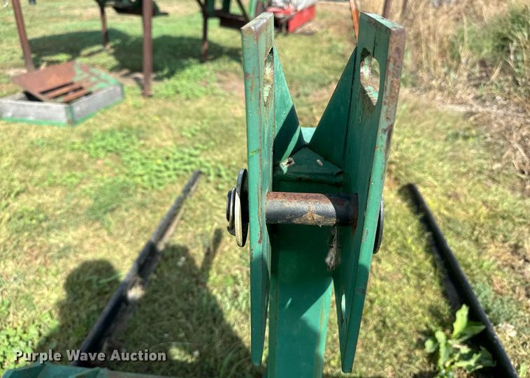 image for item EE7657 Bale spear