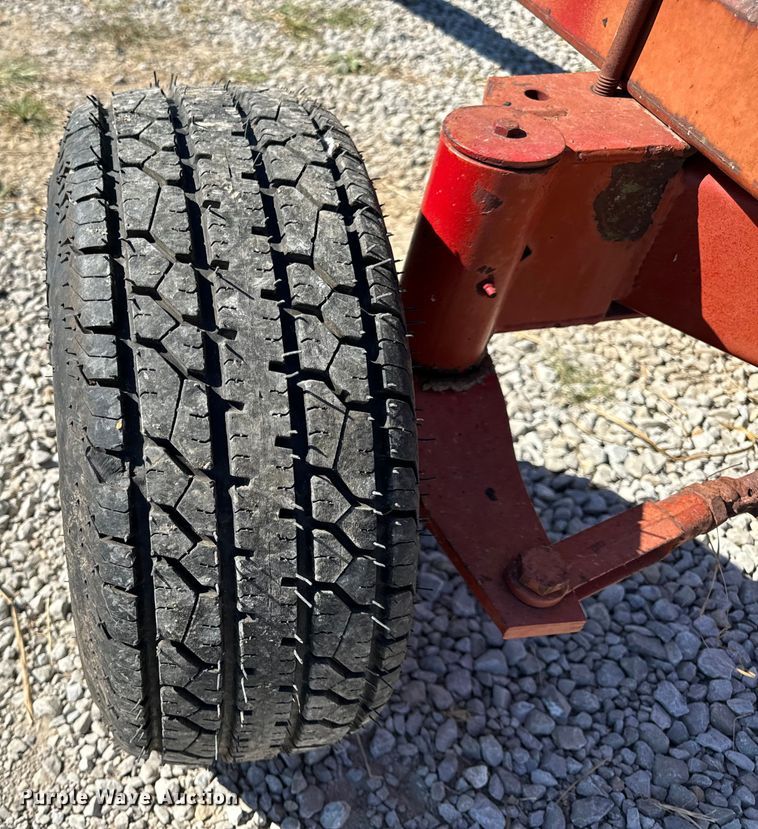 image for item EH7006 Unverferth HT12 header trailer