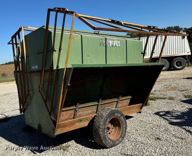 image for item EH7007 Creep feeder