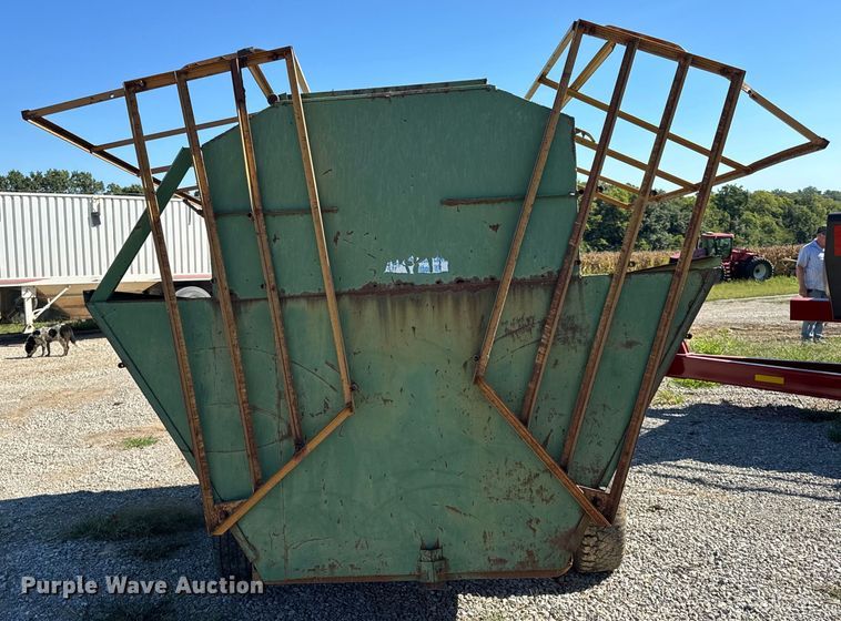 image for item EH7007 Creep feeder