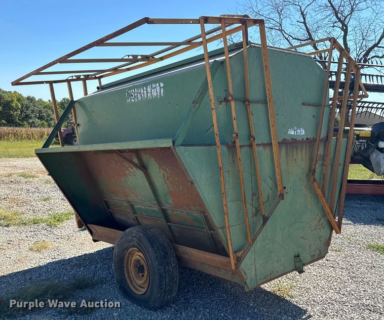 image for item EH7007 Creep feeder