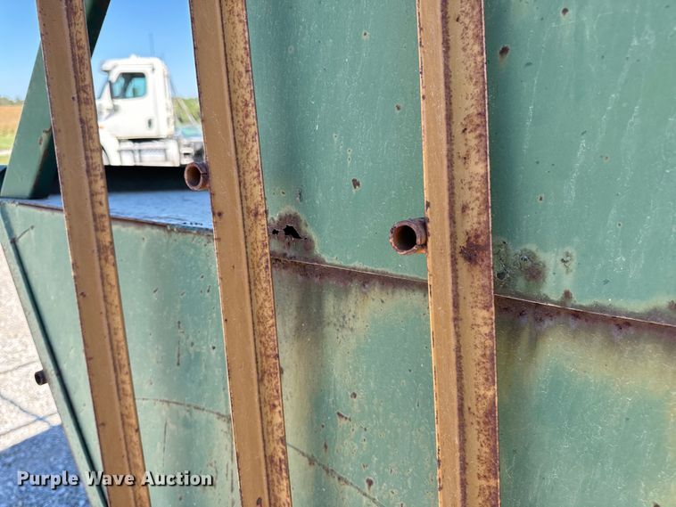 image for item EH7007 Creep feeder