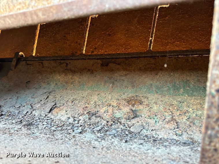 image for item EH7007 Creep feeder